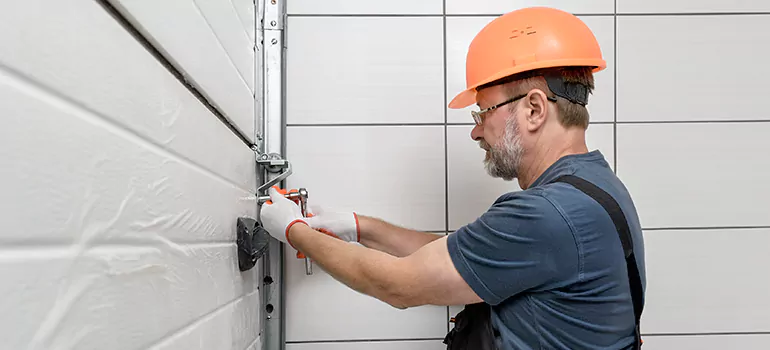 Commercial Garage Door Repair in Oakville, ON