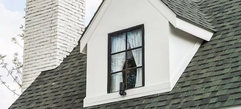 Roof Window Repair in Old Oakville, ON
