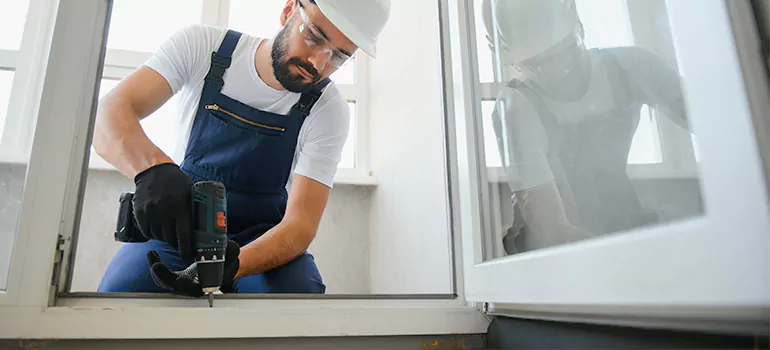 Replace Broken Window Pane in Oakville, ON